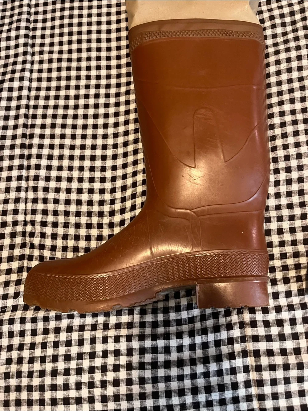 Tan/brown pvc hip waders 7M/9W